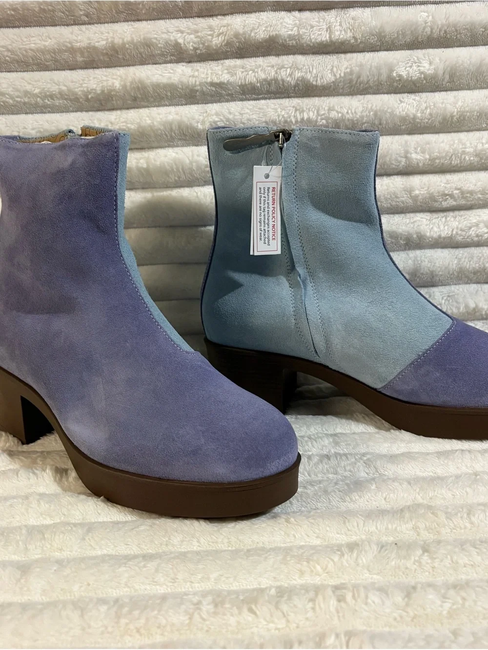 Lazo Two-Tone Lavender & Light Blue Suede Ankle Boots 9M